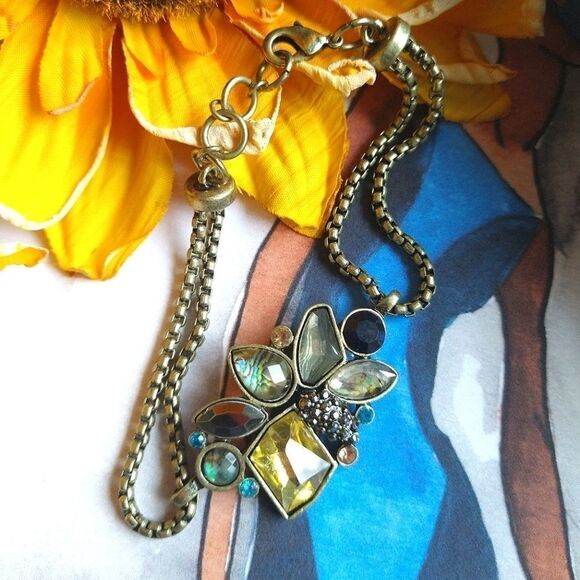 Blue Flower Crystal Rhinestone Vintage Gold Statement Bracelet - Picture 4 of 8
